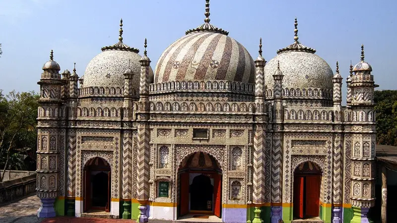 সংস্কারের অভাবে হারিয়ে যাচ্ছে নোয়াখালীর বজরা শাহী মসজিদের ঐতিহ্য সংস্কারের অভাবে হারিয়ে যাচ্ছে নোয়াখালীর বজরা শাহী মসজিদের ঐতিহ্য