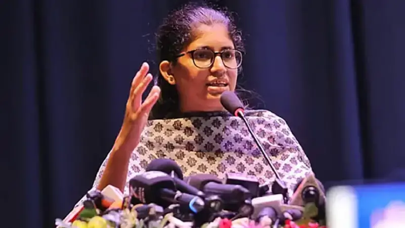 ঢাকা বিশ্ববিদ্যালয় প্রশাসনের পক্ষ থেকে এক অদ্ভুত নীরবতা কাজ করছে, সৌম্য হত্যার বিচার প্রসঙ্গে উমামা ফাতিমা ঢাকা বিশ্ববিদ্যালয় প্রশাসনের পক্ষ থেকে এক অদ্ভুত নীরবতা কাজ করছে, সৌম্য হত্যার বিচার প্রসঙ্গে উমামা ফাতিমা