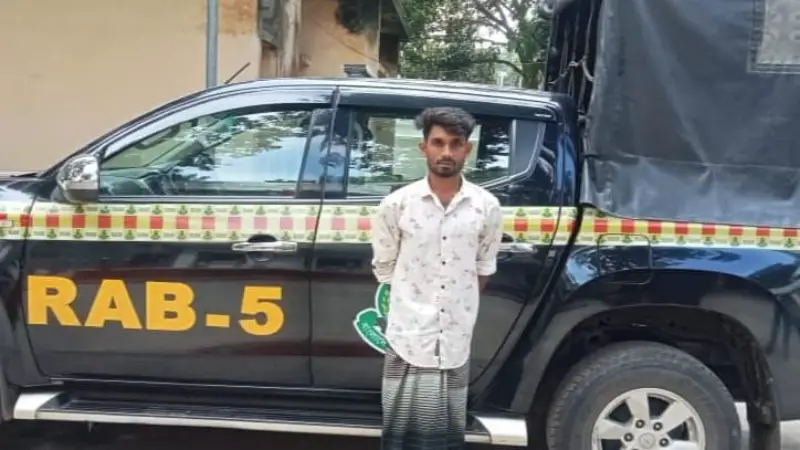 স্কুলছাত্রী অপহরণের মামলায় যুবক গ্রেফতার