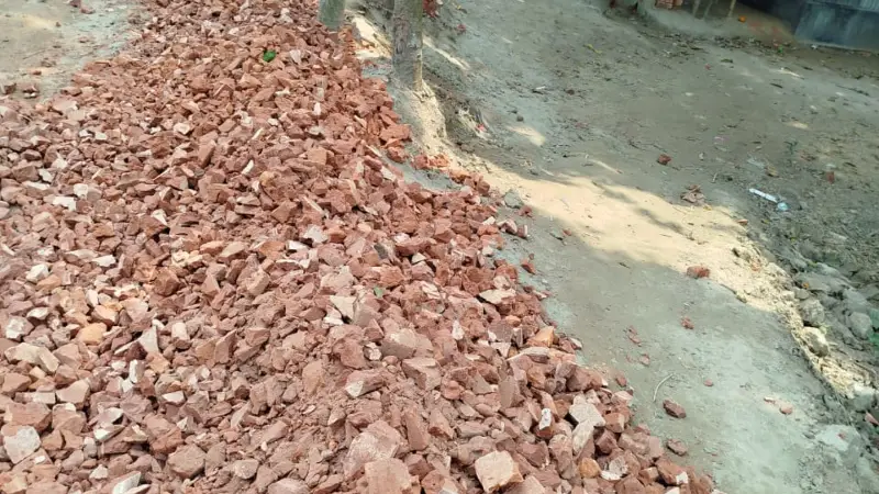 উল্লাপাড়ায় এলজিডি’র সড়ক নির্মাণে অনিয়মের অভিযোগ উল্লাপাড়ায় এলজিডি’র সড়ক নির্মাণে অনিয়মের অভিযোগ