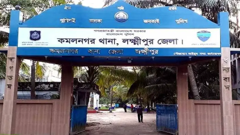 হ্যান্ডকাপসহ ডেভিল হান্টের আসামি ছিনিয়ে নিলো জনতা হ্যান্ডকাপসহ ডেভিল হান্টের আসামি ছিনিয়ে নিলো জনতা