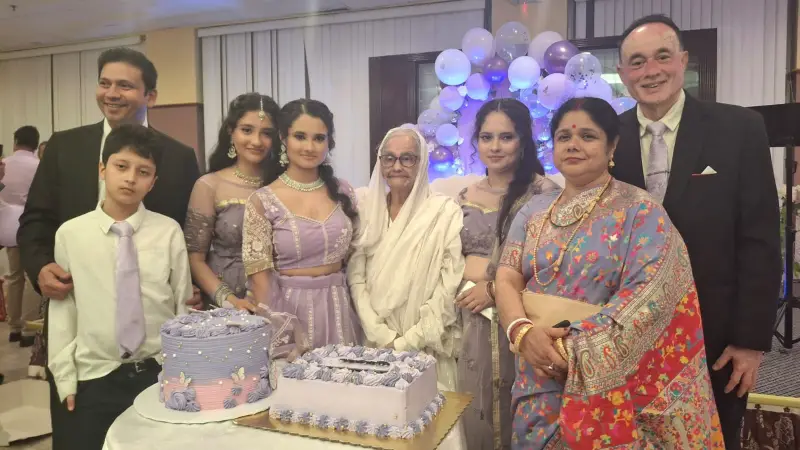 যুক্তরাষ্ট্রে উচ্চ শিক্ষায় বাংলাদেশি বংশোদ্ভূত অতসীর বিরল সাফল্য অর্জন যুক্তরাষ্ট্রে উচ্চ শিক্ষায় বাংলাদেশি বংশোদ্ভূত অতসীর বিরল সাফল্য অর্জন