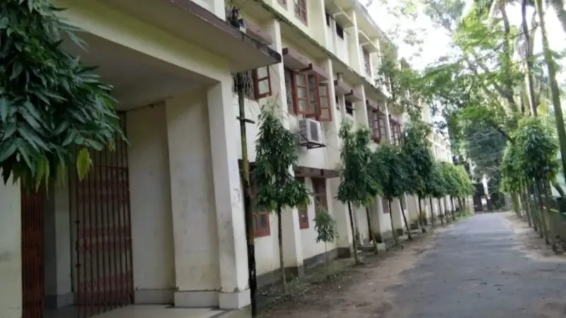 ফটিকছড়িতে ভেঙে পড়েছে শিক্ষাব্যবস্থা, শিক্ষা অফিসার নেই ৬ বছর ধরে ফটিকছড়িতে ভেঙে পড়েছে শিক্ষাব্যবস্থা, শিক্ষা অফিসার নেই ৬ বছর ধরে