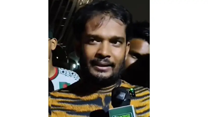 মেসির খেলা দেখিনি কিন্তু হামজার খেলা দেখেছি; বাতাসের গতিতে দৌড়ায় হামজা: শোয়েব মেসির খেলা দেখিনি কিন্তু হামজার খেলা দেখেছি; বাতাসের গতিতে দৌড়ায় হামজা: শোয়েব
