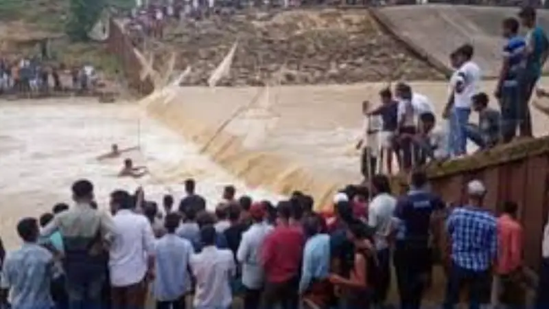 রাবার ড্যামে ডুবে নিখোঁজ জলিলের লাশ উদ্ধার রাবার ড্যামে ডুবে নিখোঁজ জলিলের লাশ উদ্ধার