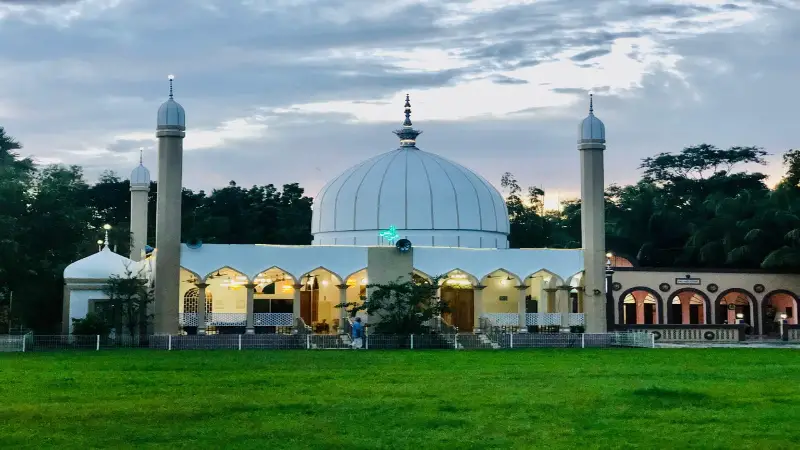 শরীয়তপুরের নড়িয়ায় আধ্যাত্মিক আলো ছড়াচ্ছে ‘চিশতীনগর খানকায়ে চিশতিয়া’ শরীয়তপুরের নড়িয়ায় আধ্যাত্মিক আলো ছড়াচ্ছে ‘চিশতীনগর খানকায়ে চিশতিয়া’