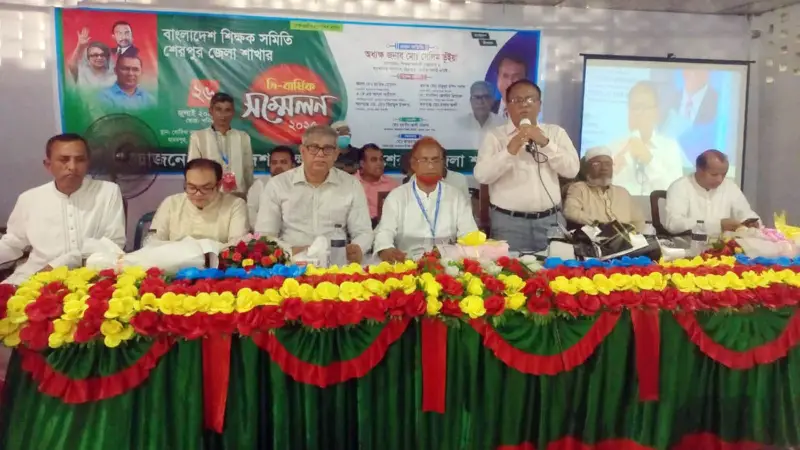 গত ১৭ বছরে শিক্ষকদের ভোট সিল মারার কাজে লাগানো হয়েছে গত ১৭ বছরে শিক্ষকদের ভোট সিল মারার কাজে লাগানো হয়েছে