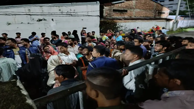 পটিয়ায় গার্মেন্টস শ্রমিকদের বিক্ষোভ বেতন না পাওয়ায় উত্তাল নিটেক্সপো লিমিটেড পটিয়ায় গার্মেন্টস শ্রমিকদের বিক্ষোভ বেতন না পাওয়ায় উত্তাল নিটেক্সপো লিমিটেড