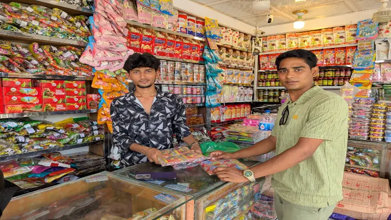 টুরিস্টদের ভিড় ‘আচার মার্কেটে’, কুয়াকাটার সেরা স্বাদ বার্মিজ আচার টুরিস্টদের ভিড় ‘আচার মার্কেটে’, কুয়াকাটার সেরা স্বাদ বার্মিজ আচার