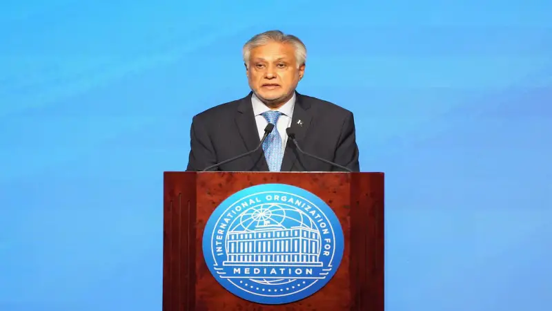 পাকিস্তান ভারতের সঙ্গে “আলোচনায় প্রস্তুত, কিন্তু মরিয়া নয়” - ইসহাক ডার পাকিস্তান ভারতের সঙ্গে “আলোচনায় প্রস্তুত, কিন্তু মরিয়া নয়” - ইসহাক ডার
