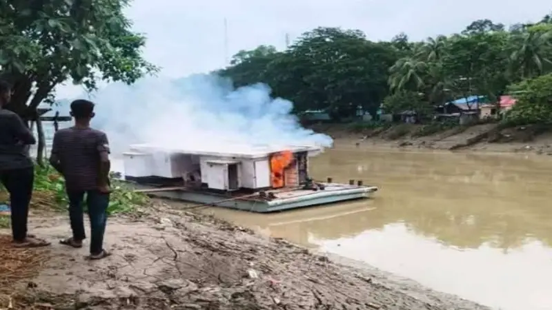 মারিশ্যা লঞ্চ ঘাটের বিআইডব্লিউ প্ল্যাটফর্মের আগুনে একজন অগ্নিদগ্ধ মারিশ্যা লঞ্চ ঘাটের বিআইডব্লিউ প্ল্যাটফর্মের আগুনে একজন অগ্নিদগ্ধ