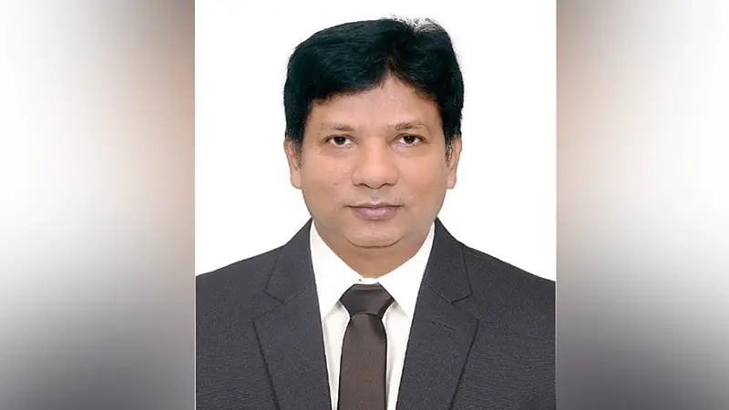  চট্টগ্রাম কাস্টম হাউসের কমিশনার বরখাস্ত, মধ্যরাতে প্রজ্ঞাপন