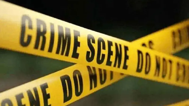 স্ত্রীর সঙ্গে ফোনে কথা বলায় প্রেমিককে খুন করেন প্রেমিকা স্ত্রীর সঙ্গে ফোনে কথা বলায় প্রেমিককে খুন করেন প্রেমিকা