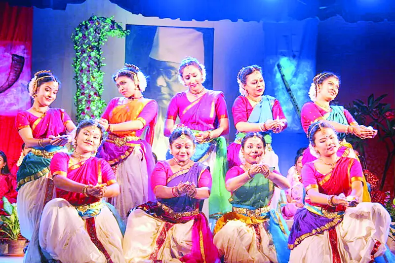 মানবতার জয়গানে ছায়ানটের নজরুল উৎসব শুরু মানবতার জয়গানে ছায়ানটের নজরুল উৎসব শুরু