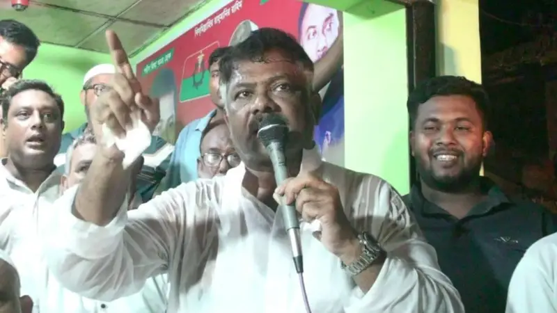 নির্বাচনের আগে শেখ হাসিনাসহ সব অপরাধীর বিচার করতে হবে: দুলু নির্বাচনের আগে শেখ হাসিনাসহ সব অপরাধীর বিচার করতে হবে: দুলু