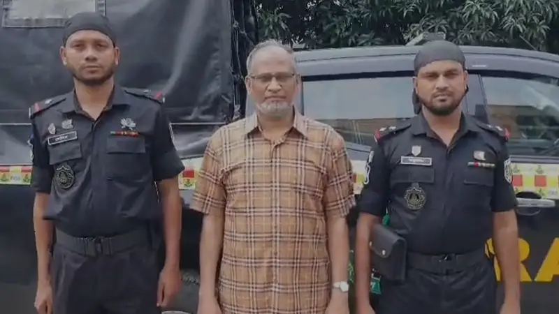 আদাবর থেকে গ্রেপ্তার সাবেক সংসদ সদস্য এনামুল হক আদাবর থেকে গ্রেপ্তার সাবেক সংসদ সদস্য এনামুল হক