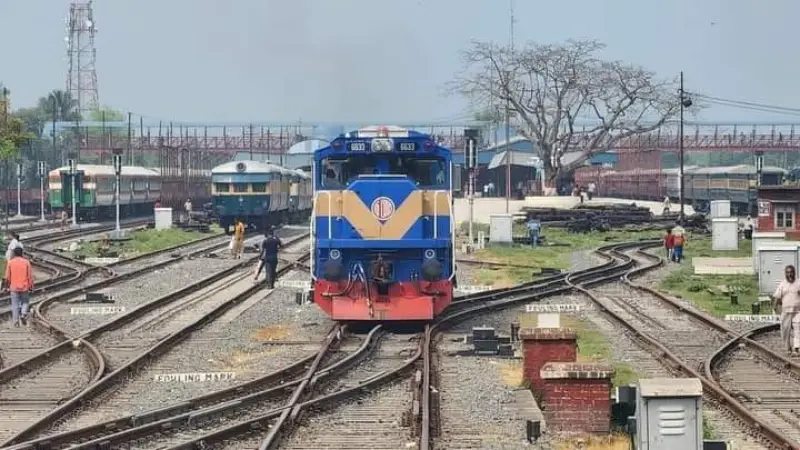 সোয়া শতবর্ষের সাক্ষী ঈশ্বরদী রেলওয়ে জংশন স্টেশন সোয়া শতবর্ষের সাক্ষী ঈশ্বরদী রেলওয়ে জংশন স্টেশন