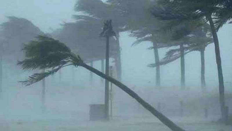 যে আট অঞ্চলে সন্ধ্যার মধ্যে ৬০ কিলোমিটার বেগে ঝড় যে আট অঞ্চলে সন্ধ্যার মধ্যে ৬০ কিলোমিটার বেগে ঝড়