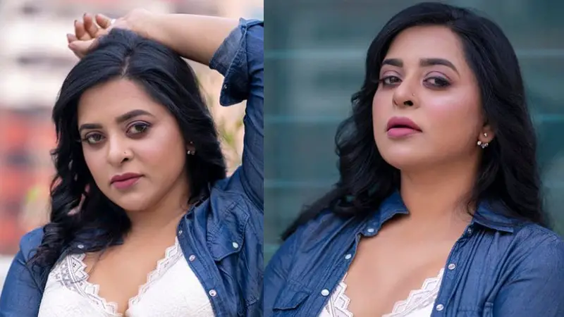 কোথাও ঠাঁই হচ্ছে না ‘আলো আসবেই’ গ্রুপের জ্যোতির কোথাও ঠাঁই হচ্ছে না ‘আলো আসবেই’ গ্রুপের জ্যোতির
