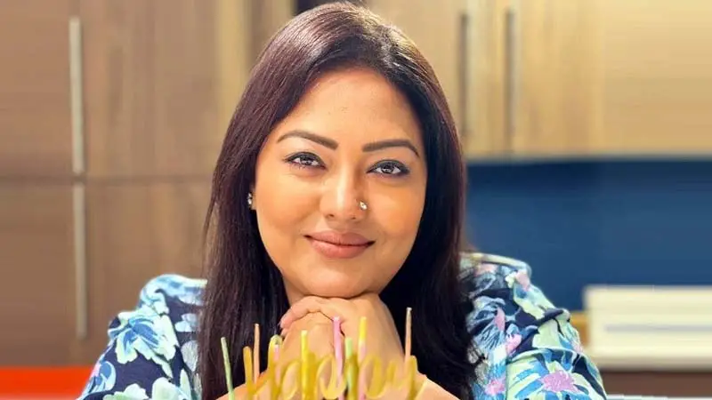 ৬৩ বছরেও মমতাজের সৌন্দর্যের রহস্য কি? ৬৩ বছরেও মমতাজের সৌন্দর্যের রহস্য কি?