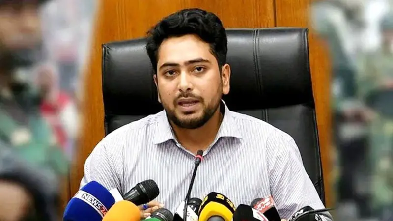 বাংলাদেশকে অস্থিতিশীল করতে ‘দিল্লী থেকে ছক আঁকা হচ্ছে’: নাহিদ ইসলাম বাংলাদেশকে অস্থিতিশীল করতে ‘দিল্লী থেকে ছক আঁকা হচ্ছে’: নাহিদ ইসলাম