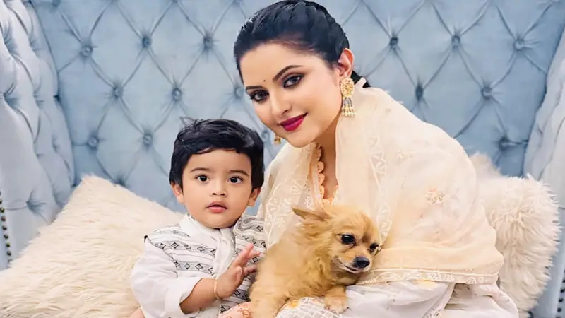 সকল এতিম শিশুর দায়িত্ব নিতে চান পরীমণি সকল এতিম শিশুর দায়িত্ব নিতে চান পরীমণি