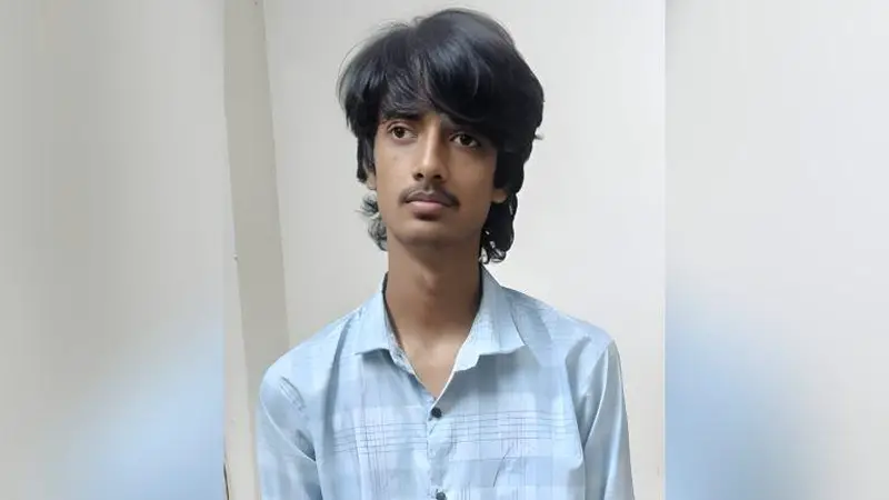শরীয়তপুরে ডামুড্যায় নাশকতার অ‌ভি‌যো‌গে যুবক আটক, জঙ্গী স‌ন্দে‌হে সৃ‌ষ্টি হ‌য়ে‌ছে নানা ধুম্রজাল