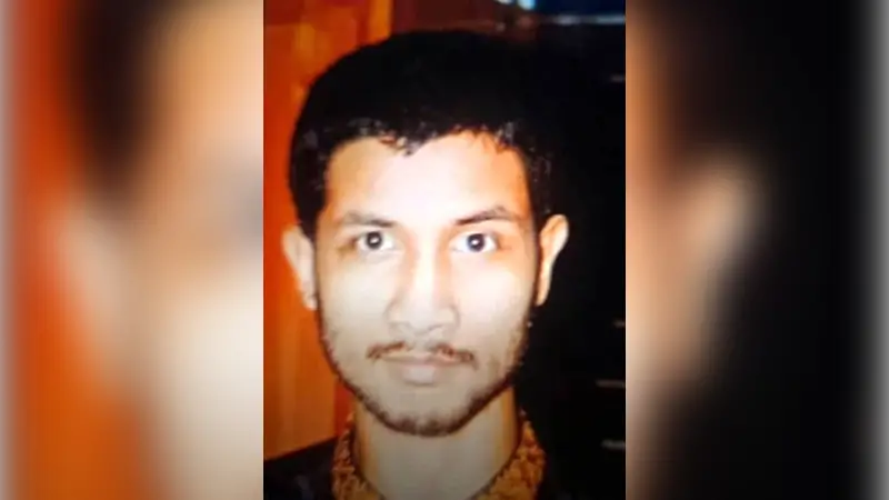 নবাবগঞ্জে ব্রিজ থেকে নদীতে লাফ দিয়ে যুবক নিখোঁজ