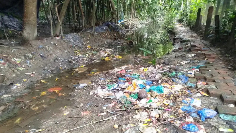 দখল উৎসবে অস্তিত্বহীন বাকেরগঞ্জের জেলখানার খাল দখল উৎসবে অস্তিত্বহীন বাকেরগঞ্জের জেলখানার খাল