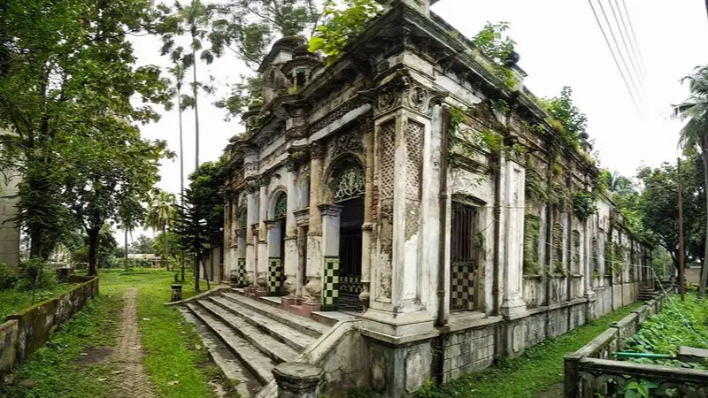 গ্রিক স্থাপত্যে নির্মিত শেরপুরের পৌনে তিনআনি জমিদার বাড়ি গ্রিক স্থাপত্যে নির্মিত শেরপুরের পৌনে তিনআনি জমিদার বাড়ি