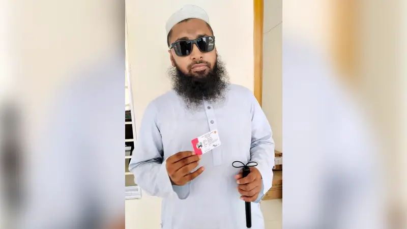 জুলাই গণঅভ্যুত্থানে দৃষ্টি হারানো সাব্বিরের নতুন বাংলাদেশ দেখার স্বপ্ন (দৃষ্টি হারানোর এক বছর)