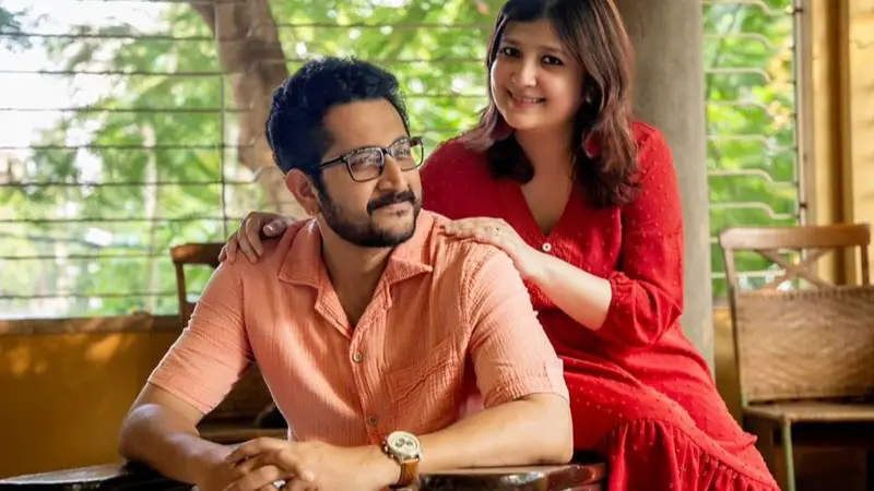 অবশেষে প্রকাশ্যে পরমব্রত-পিয়ার ছেলের ছবি! অবশেষে প্রকাশ্যে পরমব্রত-পিয়ার ছেলের ছবি!