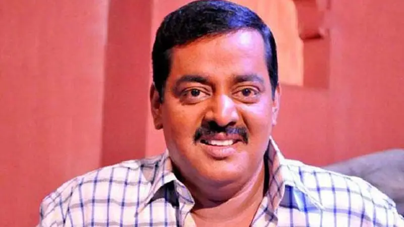 ঢাকাই সিনেমার অভিনেতা ডিপজলকে ফাঁসালেন ভক্ত! এসিড নিক্ষেপ ও মারধরের অভিযোগে মামলা ঢাকাই সিনেমার অভিনেতা ডিপজলকে ফাঁসালেন ভক্ত! এসিড নিক্ষেপ ও মারধরের অভিযোগে মামলা