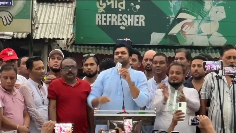 দেশের বিরুদ্ধে দেশি বিদেশি ষড়যন্ত্র চলছে: ব্যারিস্টার অমি দেশের বিরুদ্ধে দেশি বিদেশি ষড়যন্ত্র চলছে: ব্যারিস্টার অমি