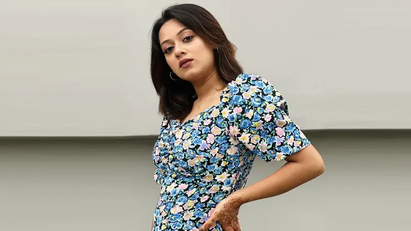 দীঘির অকপট স্বীকারোক্তি: ‘কাজ থাকলে মাসে ৭ লাখও আয় করি’, বিয়ের পরিকল্পনায় লম্বা বিরতি! দীঘির অকপট স্বীকারোক্তি: ‘কাজ থাকলে মাসে ৭ লাখও আয় করি’, বিয়ের পরিকল্পনায় লম্বা বিরতি!