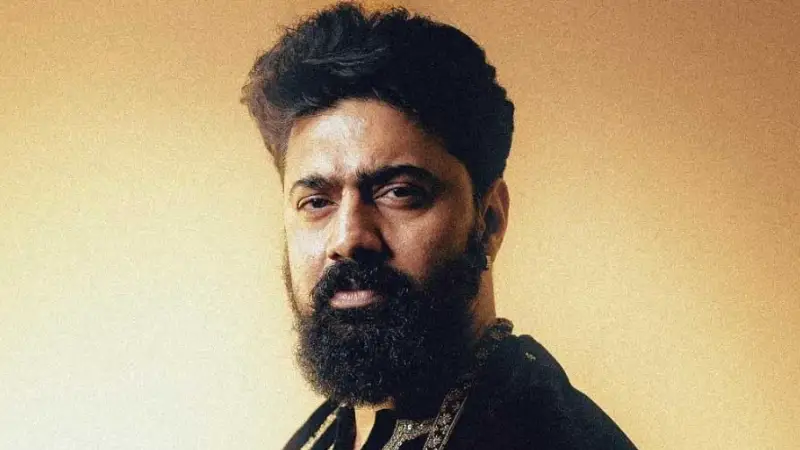 দেবের চমক: শুটিং সেরে ঘোষণা করলেন ‘১০ মাস পরে বিদায়’! দেবের চমক: শুটিং সেরে ঘোষণা করলেন ‘১০ মাস পরে বিদায়’!