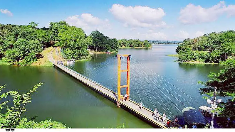 রাঙ্গামাটির পর্যটনের ঝুলন্ত ব্রিজ ভেসে উঠেছে রাঙ্গামাটির পর্যটনের ঝুলন্ত ব্রিজ ভেসে উঠেছে