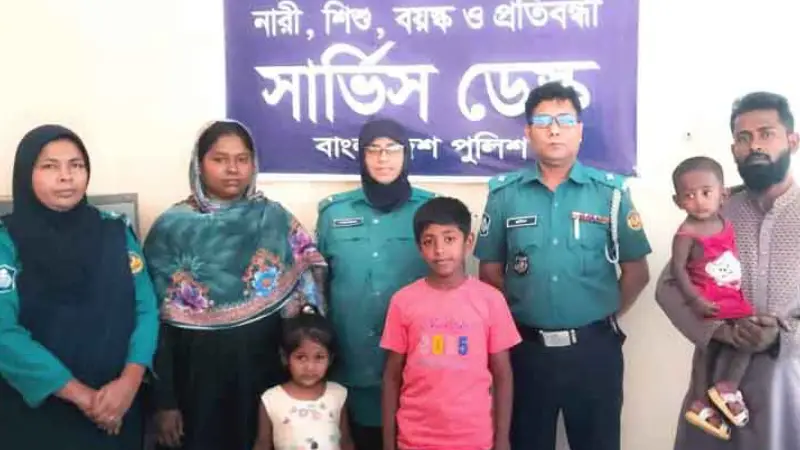 রাজশাহী নগর পুলিশের সহযোগিতায় শিশু নূরকে ফিরে পেলেন বাবা-মা রাজশাহী নগর পুলিশের সহযোগিতায় শিশু নূরকে ফিরে পেলেন বাবা-মা