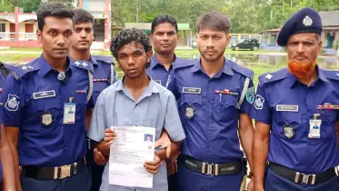 পুলিশে নিয়োগ পরীক্ষা দিতে এসে পুলিশের কাছেই ধরা