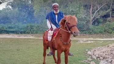 ৩ হাজারের বেশি কবর খোঁড়া মনু মিয়া মৃত্যুশয্যায়, প্রিয় ঘোড়াটিকে হত্যা করলো দুর্বৃত্তরা!
