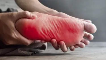 হাত-পা ঝিম ঝিম? ভিটামিন B কমে গেলে এমনটা হতে পারে