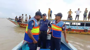 পদ্মায় বজ্রপাতে জেলে নিখোঁজ, এখনও চলছে উদ্ধার অভিযান