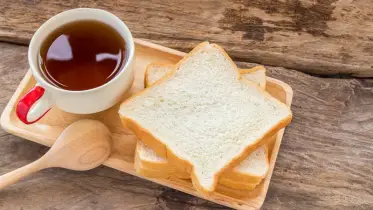 সকালে পাউরুটি আর চা খেলে হজমে সমস্যা হয় কেন?