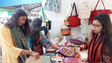 পলিথিন ছেড়ে পাটে ফিরছে মানুষ 