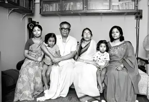 ‘কিরীটি রায়’-এর জনক নীহার রঞ্জন গুপ্তের ১১৪তম জন্মবার্ষিকীতে শ্রদ্ধার্ঘ্য