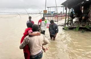বিরামহীন বর্ষায় বাউফলে নিম্নাঞ্চল প্লাবিত