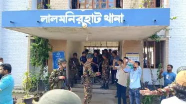 মহানবী (সা.)-কে কটুক্তির অভিযোগে দুই নরসুন্দরকে গণধোলাই