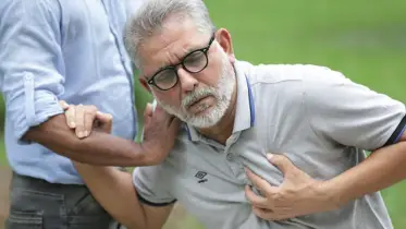 হার্ট অ্যাটাকের আগে শরীর যে ৫টি সংকেত দেয়!