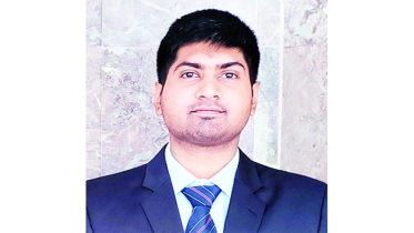 ইংরেজি এবং গণিতে পারদর্শী হতে হবে