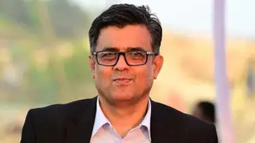 ‘জুলাই বললে লাল হয়ে যায় স্মৃতি’— প্রেস সচিব শেয়ার করলেন নিউটনের কবিতা